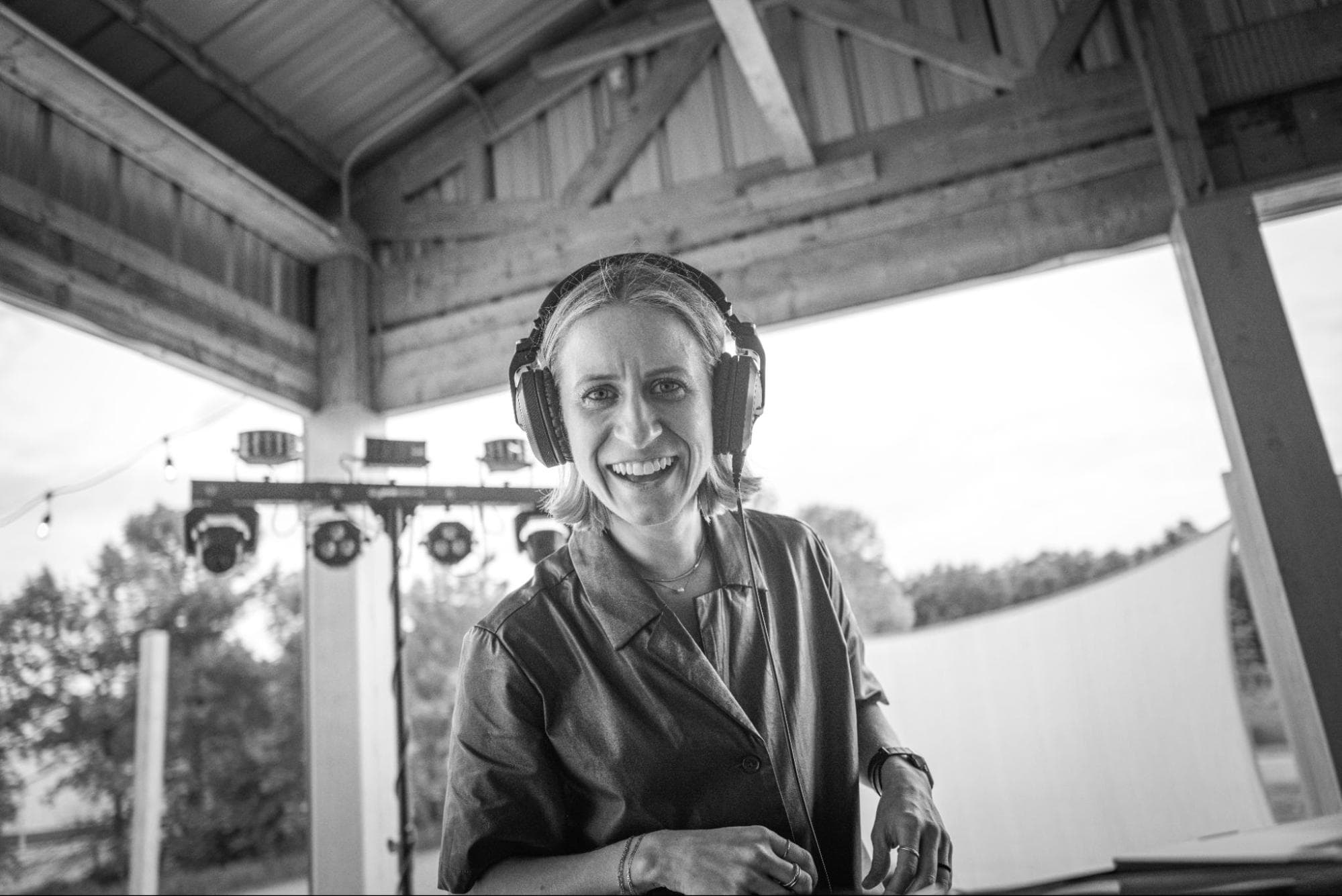 Wedding DJ Services