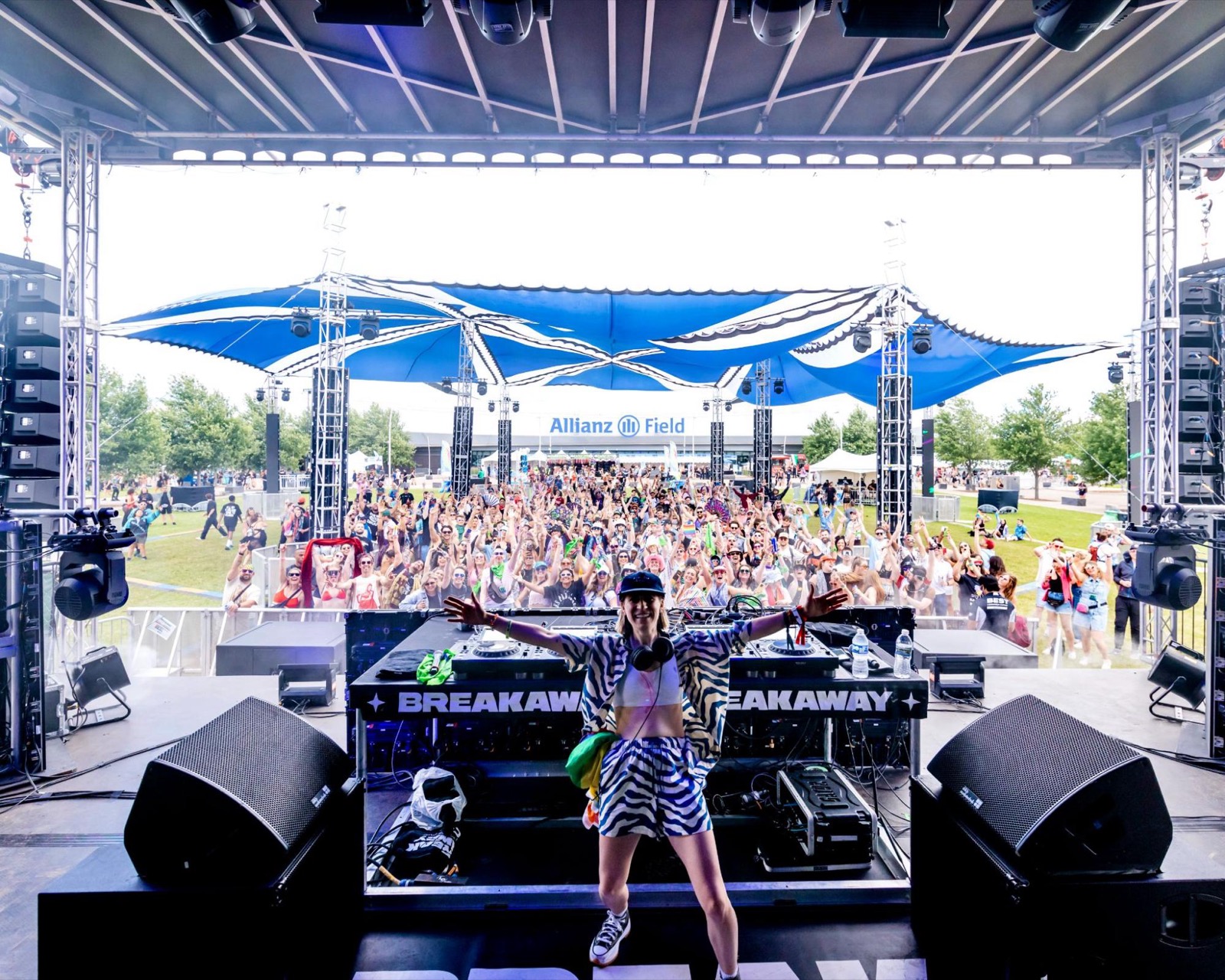 Caiked Up at Breakaway Festival